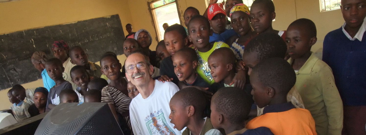 Volunteer in orphanage Tanzania